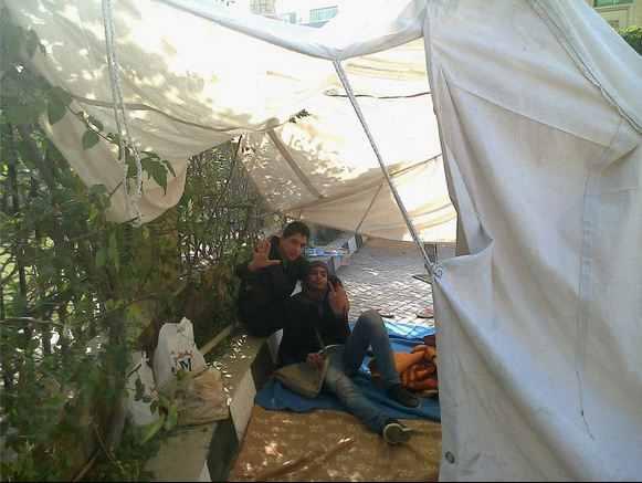 استمرار اعتصام متظاهرو كفر الشيخ بـ “المحافظة”” ودعوة لمسيره مساء