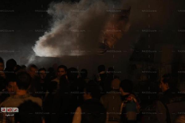 متظاهرو التحرير ينقضون الهدنة ويرشقون الأمن بالحجارة والمولوتوف