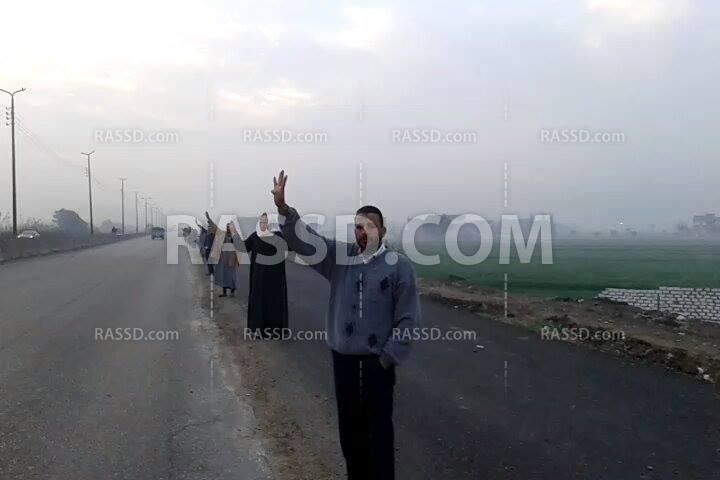 سلسلة بشرية لحركة ٧ الصبح بإيتاي البارود في البحيرة