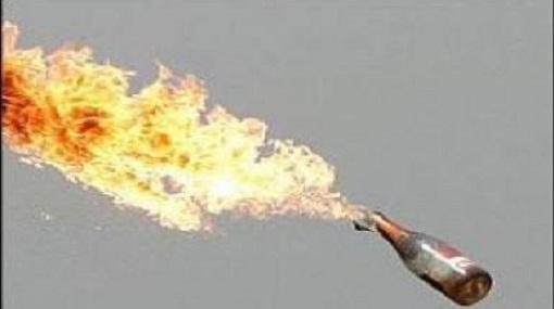 المتظاهرون يلقون المولوتوف على محافظة القاهرة والشرطة العسكرية