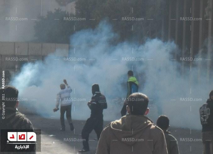 عودة اشتباكات بين المتظاهرين وقوات الأمن بـ”القصر العيني”
