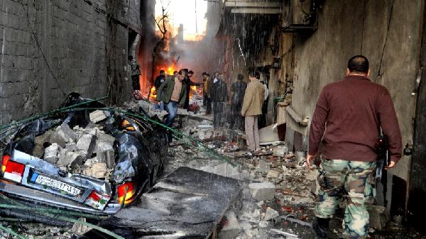 توقف إدخال المساعدات إلى مخيم اليرموك بعد إطلاق نار