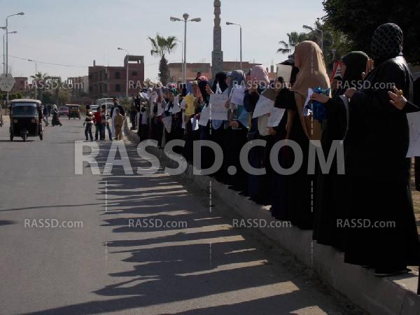 وقفة لـ”نساء ضد الانقلاب” ببرج العرب تنديدا بمقتل سيدة أمس