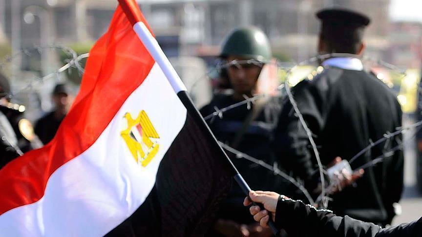 سلاح “التسريبات” في مصر.. قصف متبادل بين النظام والمعارضة