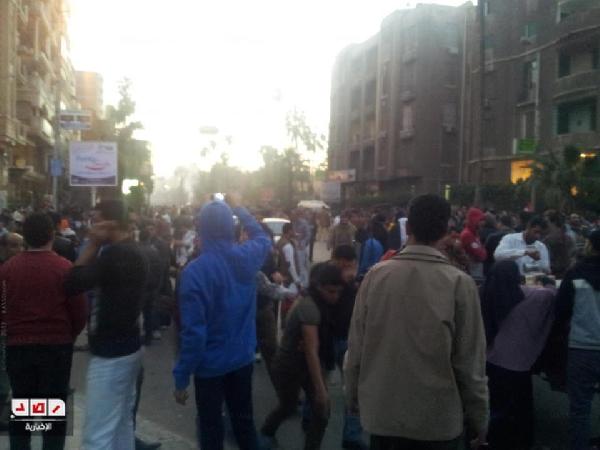 شهود عيان: 4 مجهولين ألقوا حجارة على قسم سيدي جابر