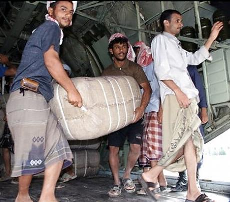 بورسعيد : العمال البنجلاديش في مصنع الدولفن يغادرونه بسبب تعسف الإدارة