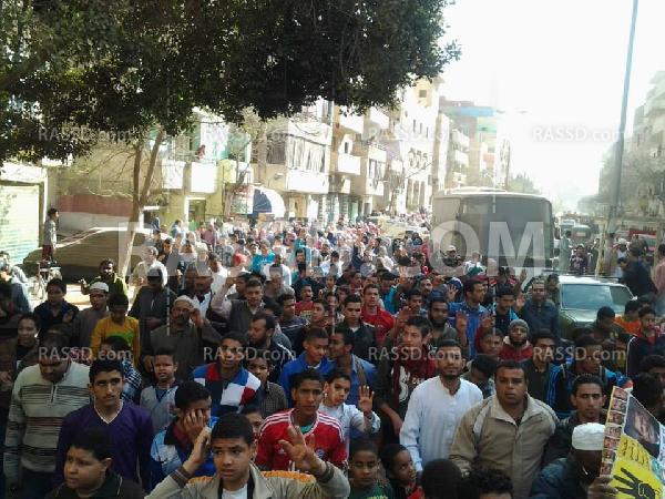 مسيرة ضخمة بحلوان بعد انضمام مسيرتا الحدائق والمعصرة