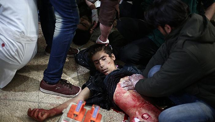 وسط “براميل الأسد”.. أهالي “دوما” ينشدون “سوف نبقى هنا” – See more at: