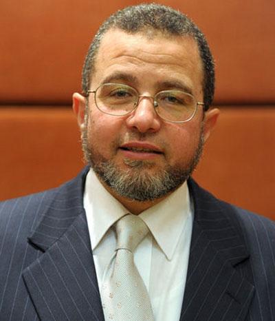 “قنديل” يناقش تطورات الأوضاع في مصر مع وفد” الدفاع الأمريكي”