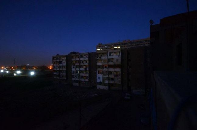 بالفيديو:الظلام الدامس يخيم علي  المحلة