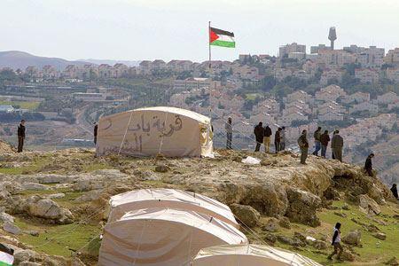 الاحتلال الصهيوني يفرض سيطرته على “باب الشمس”