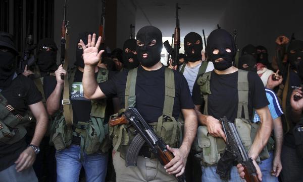 الجيش الحر: قوات النظام تحاول كسر الحصار المفروض عليها