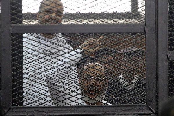 وقف نظر قضية “التخابر” لحين الفصل في طلب رد هيئة المحكمة