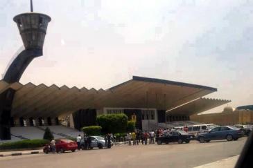 توافد المتظاهرون للمشاركة في جمعة “دعم الجيش”