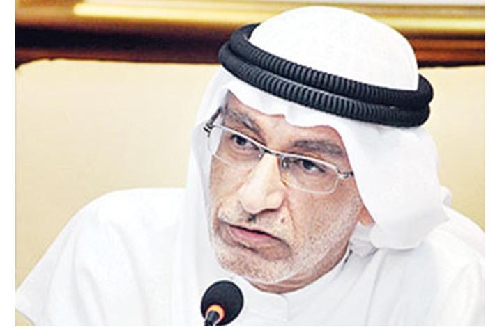 أكاديمي إماراتي ينتقد سياسة بلاده في مصر