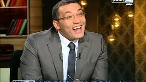 خالد صلاح يدافع عن صحفية الأوسكار و”فيس بوك”: كله من الواسطة