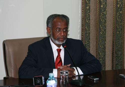 وصول وزير الخارجية السوداني لبحث أزمة ملف مياه النيل