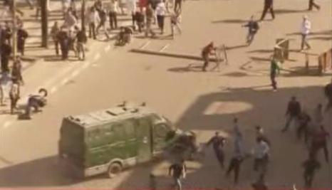 التحقيق مع مجندين دهسوا متظاهرين في مسيرة بـ”ميريت”