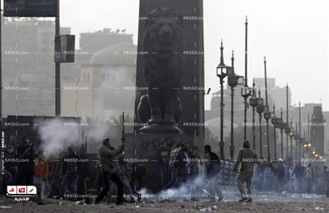 تجدد الاشتباكات بين الأمن والمتظاهرين بقصر النيل