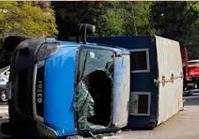 بالأسماء..إصابة 14 مجند إثر انقلاب سيارتهم في دمياط