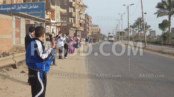 مسيرات وسلاسل بشرية في ميت غمر بمحافظة الدقهلية ضد الانقلاب