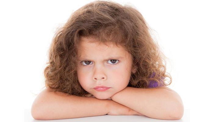 7 قواعد يفرضها الأطفال لتقييد آبائهم في استخدام التكنولوجيا