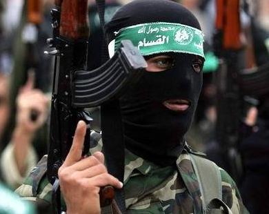 القسام تتوعد كل من يقف في مواجهة “حماس”