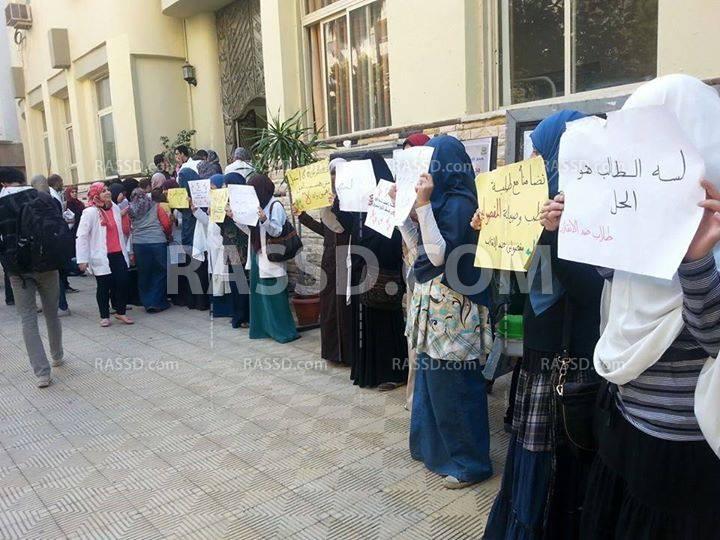 تواصل الفعاليات الطلابية المناهضة للانقلاب بجامعة المنصورة