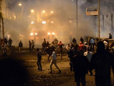 كر وفر بين الأمن والمتظاهرين في كورنيش النيل