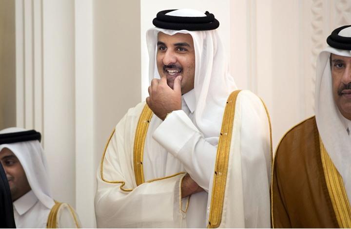 نيوزويك : هل سيعبر أمير قطر العاصفة بأقل الخسائر؟