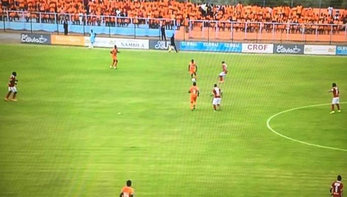 “مارتن يول” يعبر عن استيائه من أدء مهاجمي الأهلي أمام ريكرياتيفو