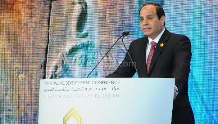 السيسي: مصر تحتاج 300 مليار دولار لإعادة بنائها