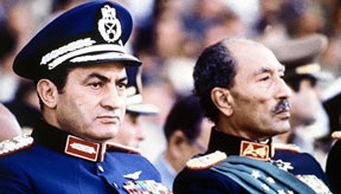 بالفيديو.. أنصار المخلوع يردون على اتهامه بقتل السادات