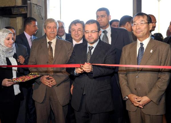 قنديل يفتتح معرض القاهرة الدولى بمشاركة 800 شركة ل17دولة