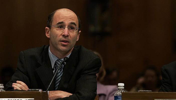 ماذا يعني تعيين “مالي” مبعوثًا للشرق الأوسط لحماس والإخوان؟