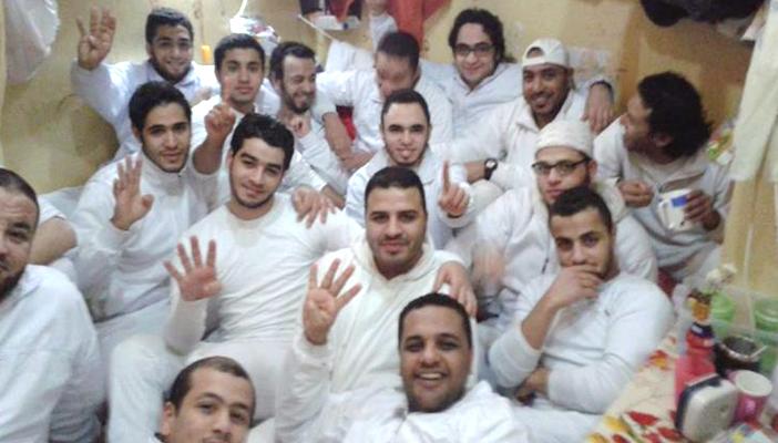 السجن 56 عاما وغرامة 700 ألف جنيه بحق 16 طالب بالمنصورة