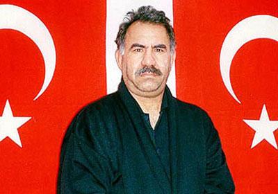 عبد الله أوجلان يدعو أنصاره لوقف القتال المسلح ضد تركيا