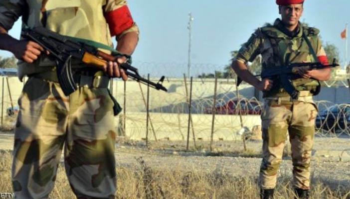 مجند جيش يهرب ببندقية آلية وذخيرة لإرضاء خطيبته