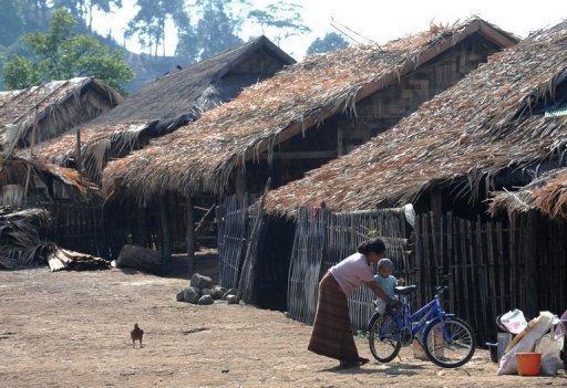 42 قتيلا في حريق بمخيم لـ”البورميين”  في تايلاند