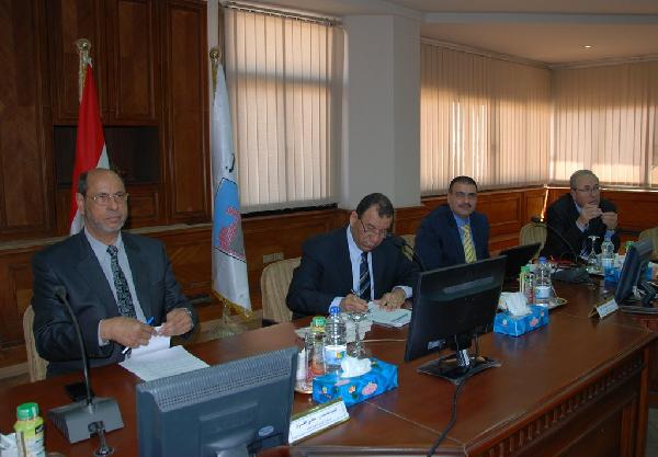 “التعليم ” : تشريعات جديدة لمواجهة الدروس الخصوصية