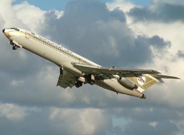 العثور على جثة أحد أفراد الطائرة  الليبية المفقودة