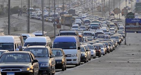 شلل مروري بصلاح سالم وأعلي كوبري 6 أكتوبر