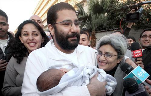 علاء عبد الفتاح : “الجاي ميطمنش والنية مبيته لحبسنا كلنا”