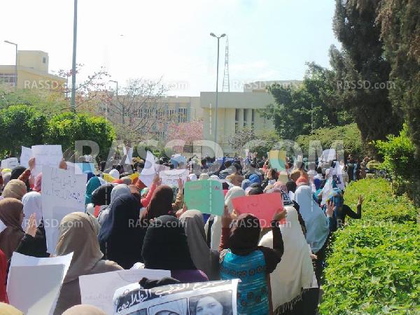 مسيرة لطلاب المنصورة مندده بالانقلاب في “أسبوع الغضب”