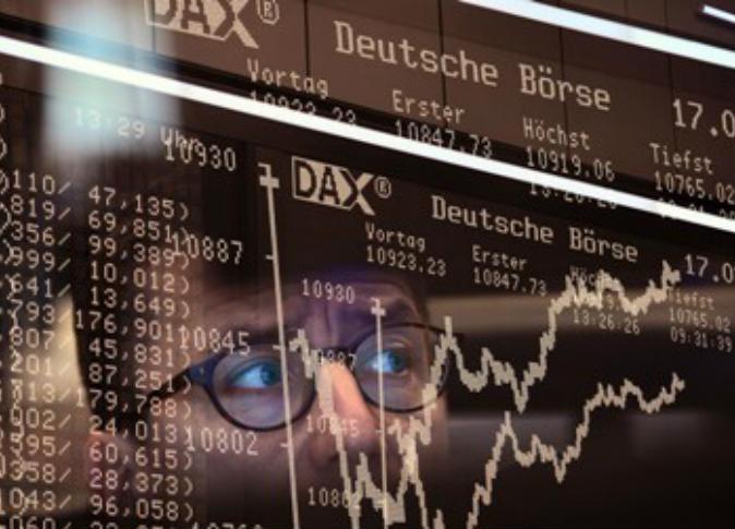 الأسهم الأوروبية تنخفض عن أعلى مستوياتها بـ7 سنوات