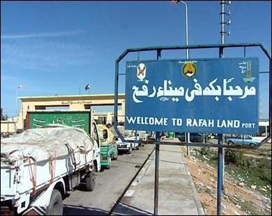 إدخال 91 شاحنة مواد بناء من قطر والإمارات إلى غزة