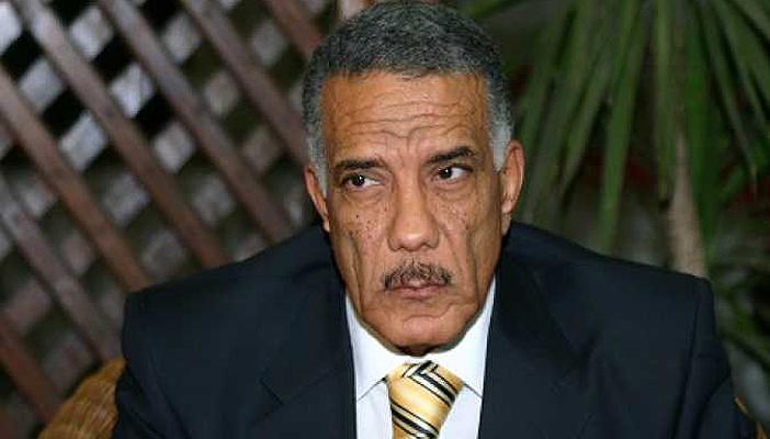 وائل قنديل ينشر فيديو يبرئ زكريا عبد العزيز