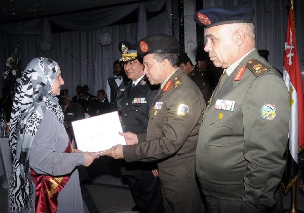 القوات المسلحة تحتفي بالامهات المثاليات