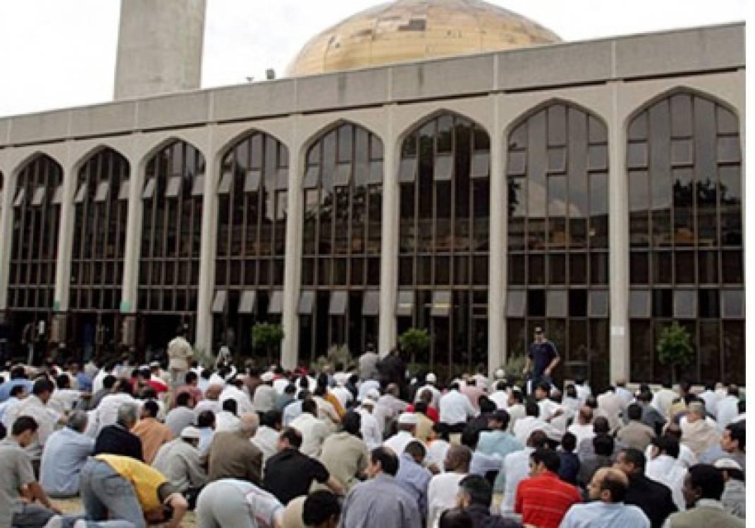 بالصور.. حفل تأبين بـ”أسكتلندا” لمسلم قتل في حادث “تعصب ديني”