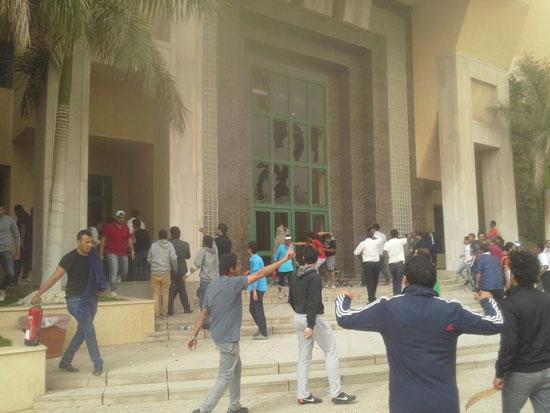 التفاصيل الكاملة لاشتباكات جامعة “مصر الدولية”